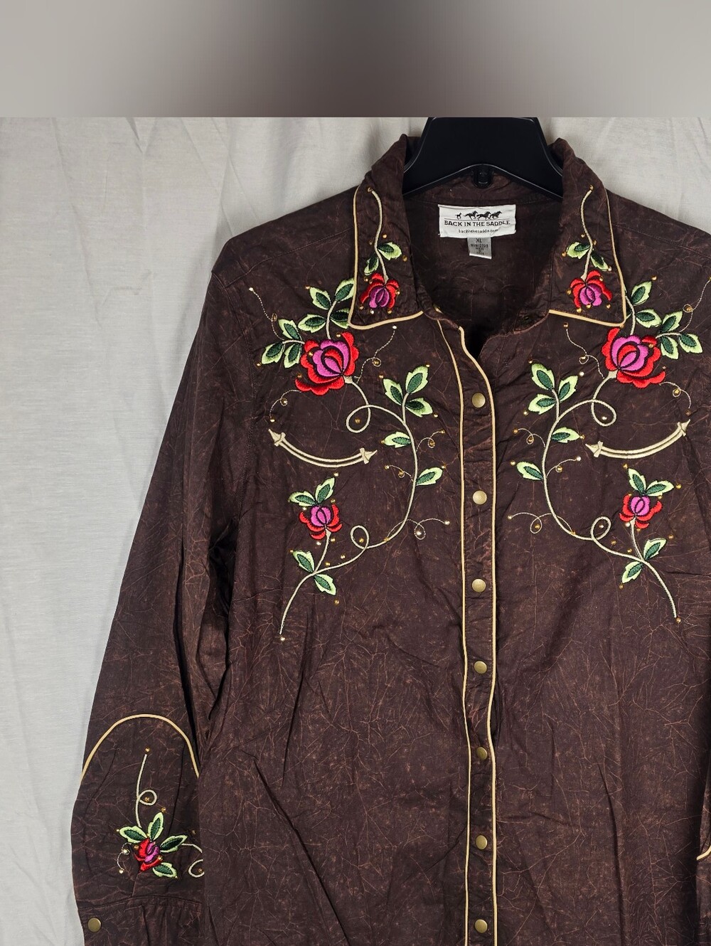 Vintage Back In The Saddle Western Boho Floral Embroidered Snap Button Down XL